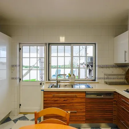 Holiday home Moradia Com Piscina *